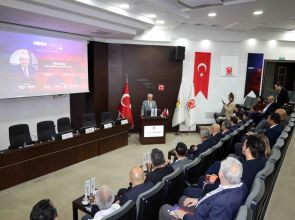 İş makineleri ve inşaat sektörünün gelecek vizyonu Adana’da ele alındı