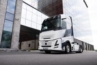 Volvo-Trucks-100.-Yil-Ozel-Seri_02-scaled.jpg